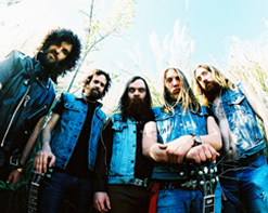 Valient Thorr